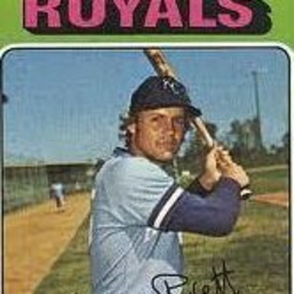 Profile Picture of George brett Rookie card (@enochnevada) on Poshmark