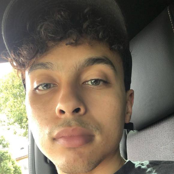 Profile Picture of Christopher Diaz-cloud (@lifee26) on Poshmark