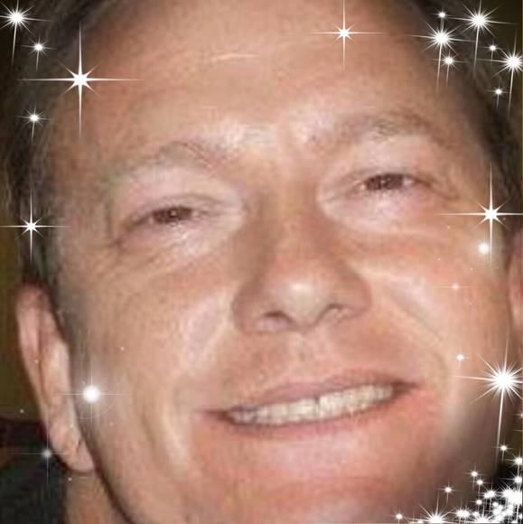 Profile Picture of Ron Bates (@ronbates) on Poshmark