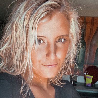Profile Picture of Katie West (@ktwest23) on Twitter