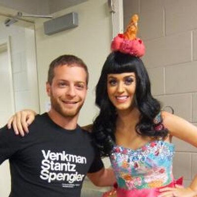 Profile Picture of Andrew Colella (@ajcolellamusic) on Twitter