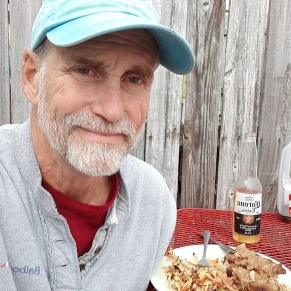 Steve Buddemeyer - Poshmark Profile Picture of Steve Buddemeyer (@stevebuddemeyer) on Poshmark