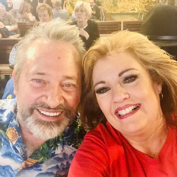 Profile Picture of Robyn Christensen stelter (@wjrstelt) on Poshmark