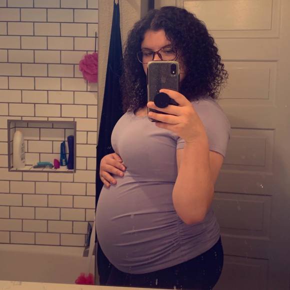 Profile Picture of Courtney Dauge (@cdauge) on Poshmark