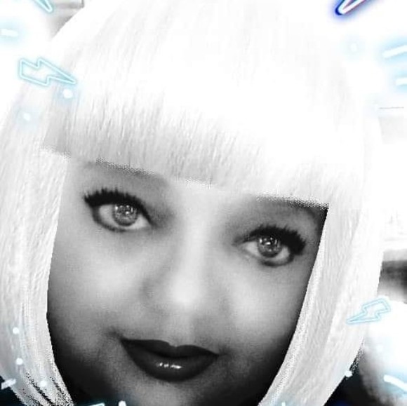 Profile Picture of Cyndi Gusek (@cgusek1974) on Poshmark