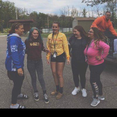 Profile Picture of Miranda Kinney (@Mjk1030) on Twitter