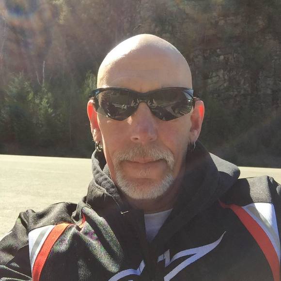 Scott Claussen - Poshmark Profile Picture of Scott Claussen (@scottclaussen) on Poshmark