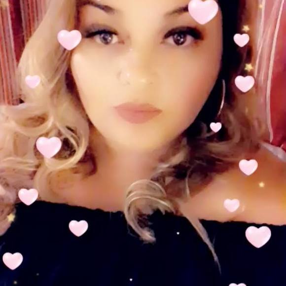 Yesenia Olaguez - Poshmark Profile Picture of Yesenia Olaguez (@yeseniaparedes2) on Poshmark