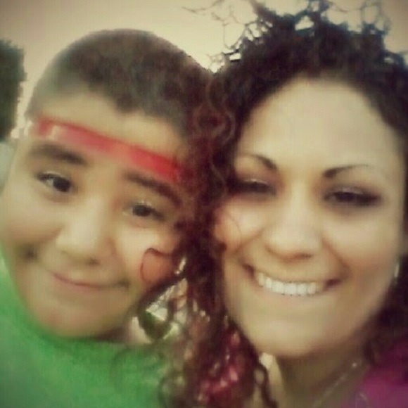 Profile Picture of Yvette Archuleta (@fiire81) on Poshmark