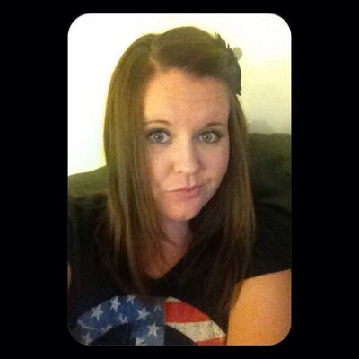 Profile Picture of Amanda Woolf (@amandawoolf) on Twitter