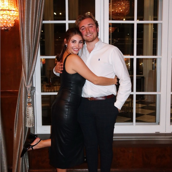 Profile Picture of Landon Michniak (@lmichniak) on Poshmark