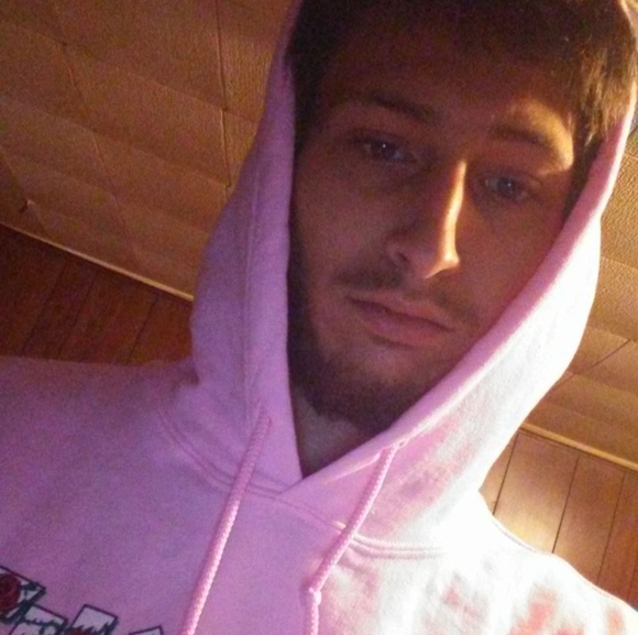 Profile Picture of Matt Collins (@mattcollins96) on Poshmark