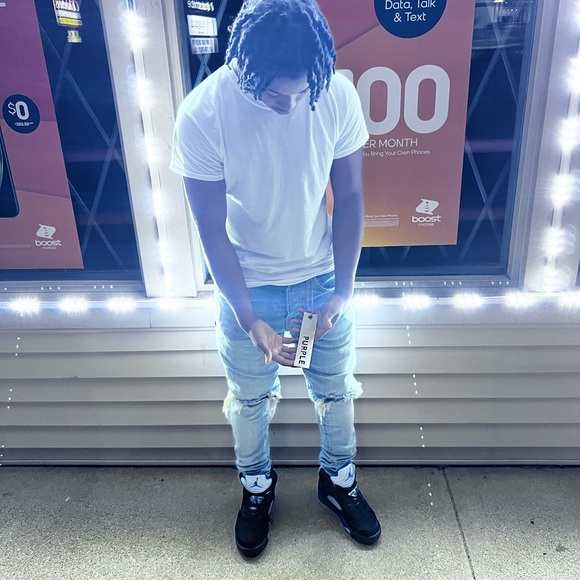 Profile Picture of Adonnas Williams (@adonnaswilliams) on Poshmark