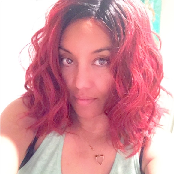 Profile Picture of Barbara Chinyoung (@suchin1007) on Poshmark