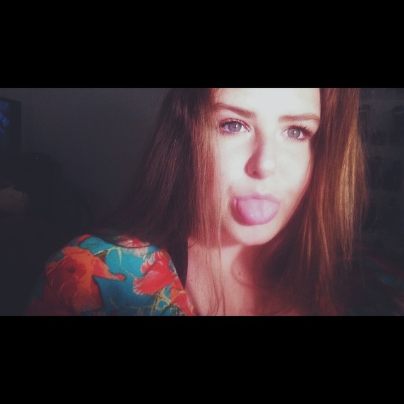 Profile Picture of Jadie Suddeth (@jjsuddeth) on Poshmark