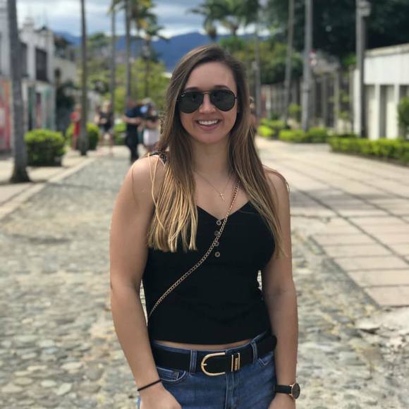 Profile Picture of Emily Wallschlaeger (@e_wallschlaeger) on Poshmark