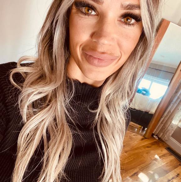 Profile Picture of Jennifer Lindsley (@jlindsley111) on Poshmark