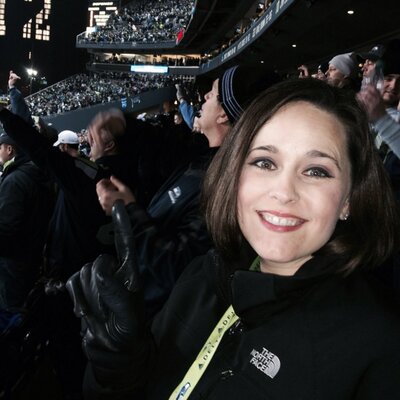 Profile Picture of Bobbie Moe (@bobbie_moe) on Twitter