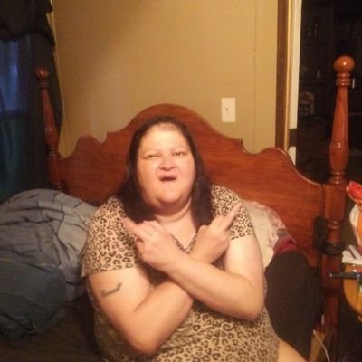 Profile Picture of Susan Locklear (@SusanLocklear15) on Twitter
