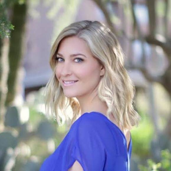 Profile Picture of Katie Scala (@katiescala) on Poshmark