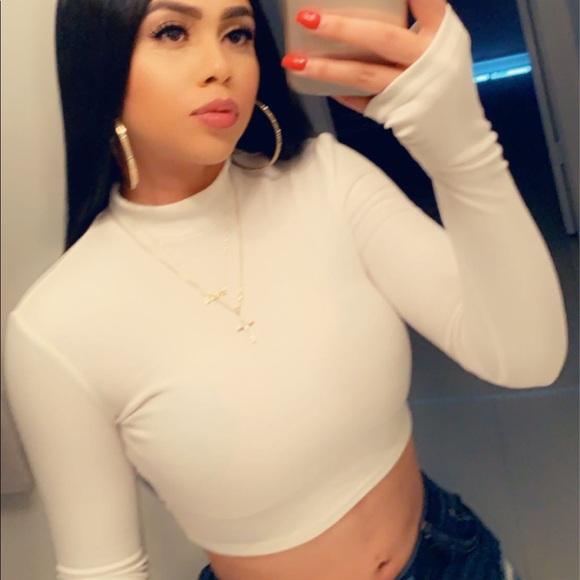 Marlyn Paulino - Poshmark Profile Picture of Marlyn Paulino (@marlynpaulino) on Poshmark