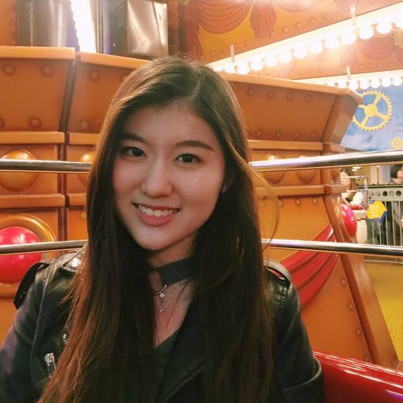 Profile Picture of Phoebe Yap (@phoebemsyap) on Poshmark