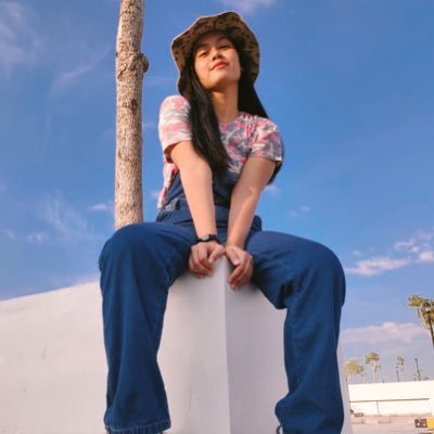 Profile Picture of Mochan (@DeborahEllen_05) on Twitter