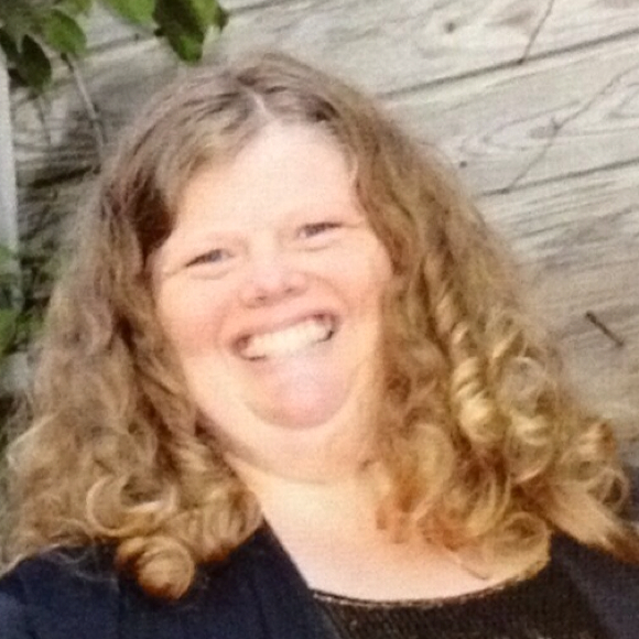Profile Picture of Christie Broome (@christie2264) on Poshmark