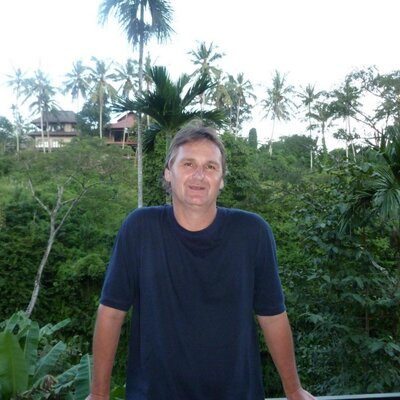 Profile Picture of Rev. Roland Bartl (@shmaymallach) on Twitter