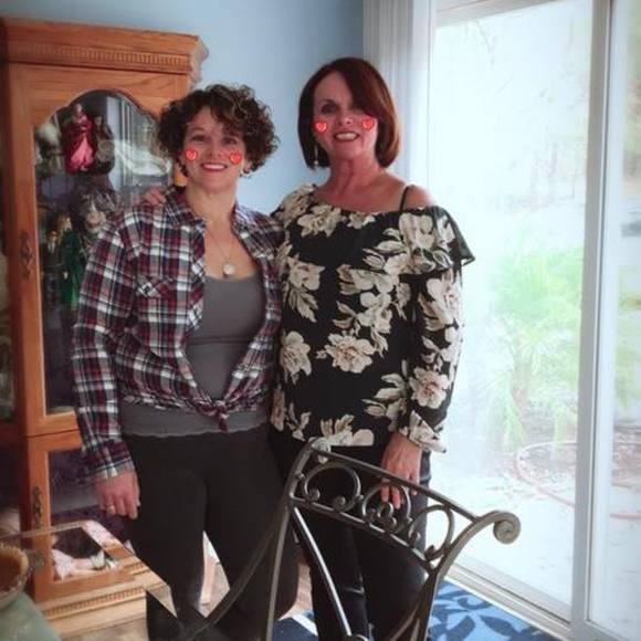 Profile Picture of Paula Hunt (@spingirlpghunt) on Poshmark
