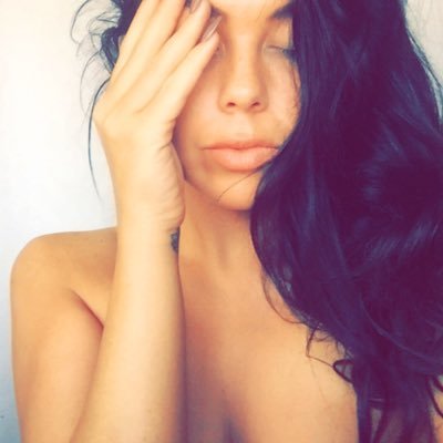 Aaron Nicole Cribb - Twitter Profile Picture of Aaron Nicole Cribb (@@aaronnnicolee) on Twitter