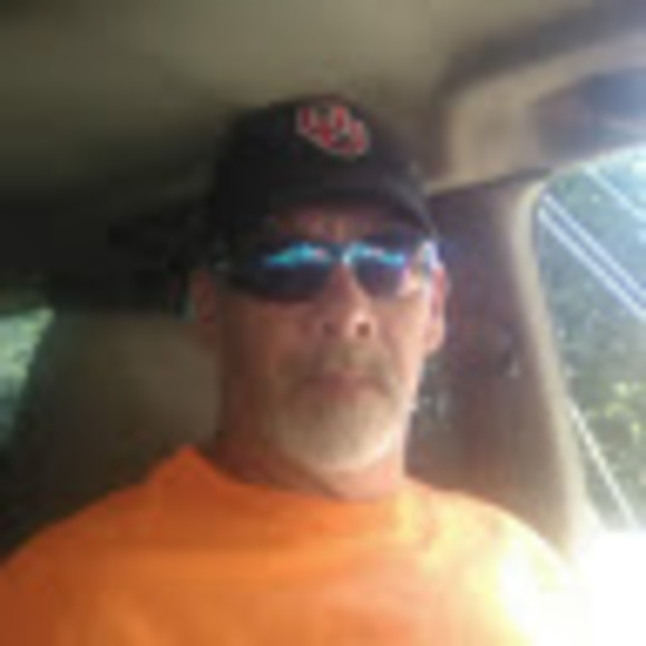 Profile Picture of Jeff Denton (@jeffdenton993) on Poshmark