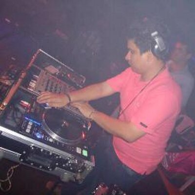 Profile Picture of Dj Erik Ome Avila (@DjErikRemixes) on Twitter