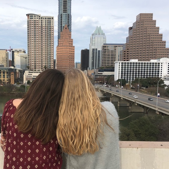 Profile Picture of Em Bontempo (@emmabontempo) on Poshmark