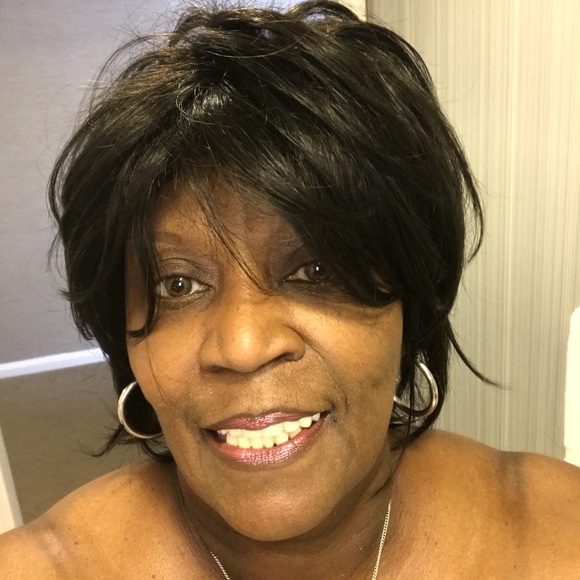 Evelyn Canady - Poshmark Profile Picture of Evelyn Canady (@canadye) on Poshmark