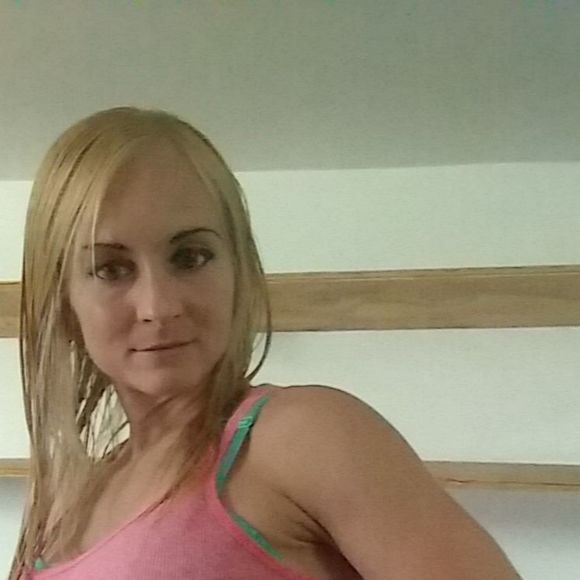 Profile Picture of Anna Zahora (@blysshousefan) on Poshmark