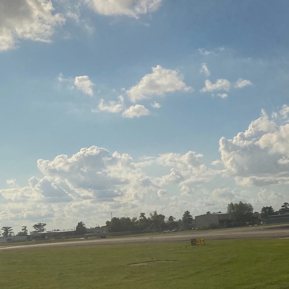 Profile Picture of Caroline Boyd (@surprise_its_me) on Poshmark