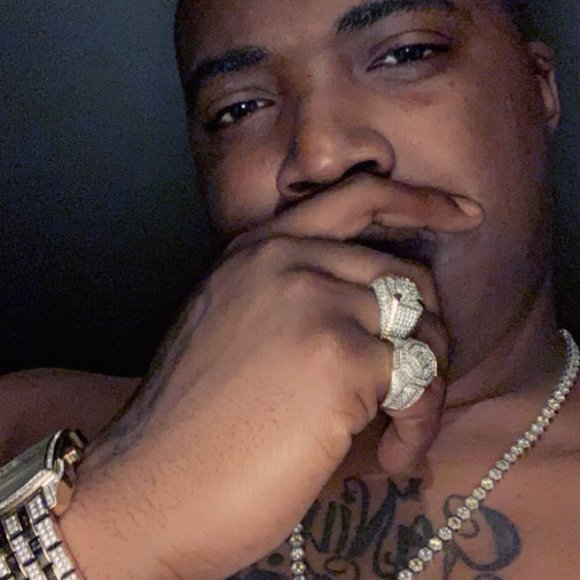 George Hilliard - Poshmark Profile Picture of George Hilliard (@boyayo) on Poshmark