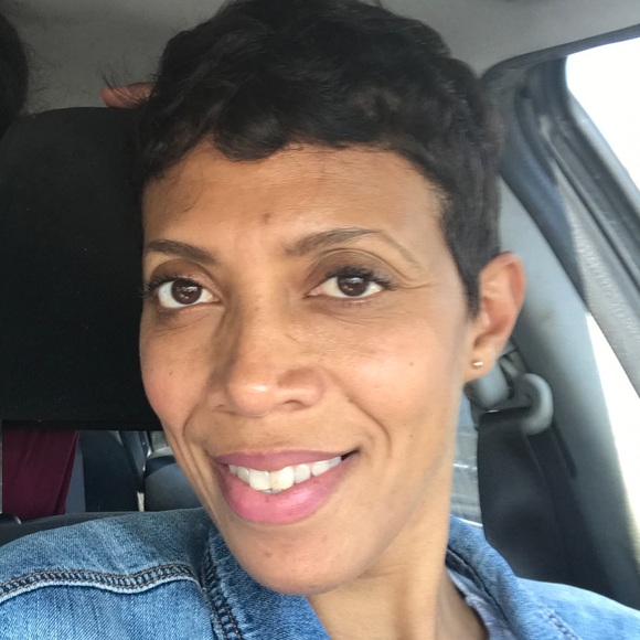 Profile Picture of Shantel Watson (@jan1924) on Poshmark