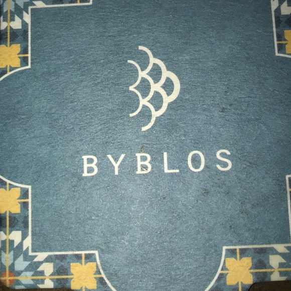 Profile Picture of Andrew Jacoboan (@ahj360) on Poshmark