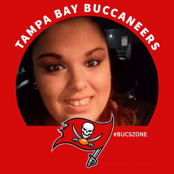 Profile Picture of Shelby Howard (@angelfly0192) on Poshmark