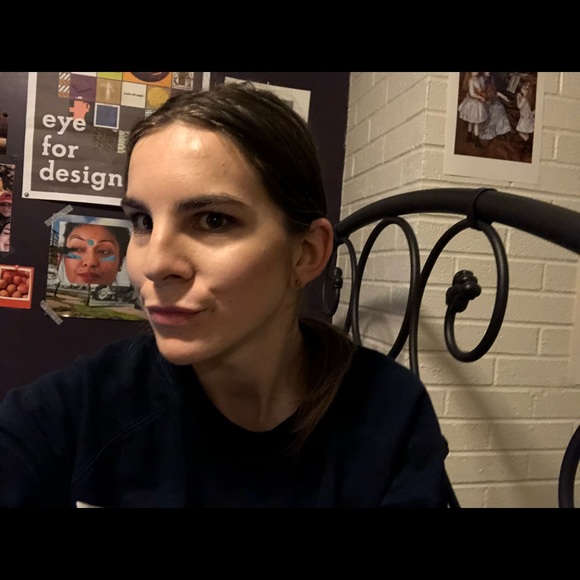 Profile Picture of Leia Gibboney (@willowlei) on Poshmark