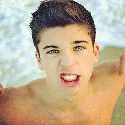 Profile Picture of Max Duncan (@Maxsmiler801) on Twitter