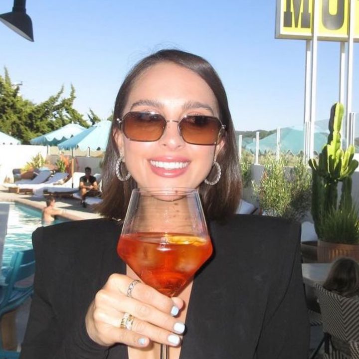 Profile Picture of   Alexia Umansky... (@alexiaumansky) on Tiktok