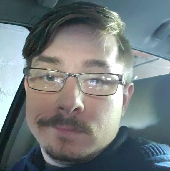 Profile Picture of Benjamin Keeler (@bakeeler) on Poshmark