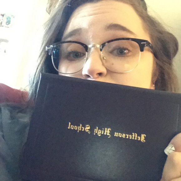 Profile Picture of Megan Knickerbocker (@meganknickerboc) on Poshmark