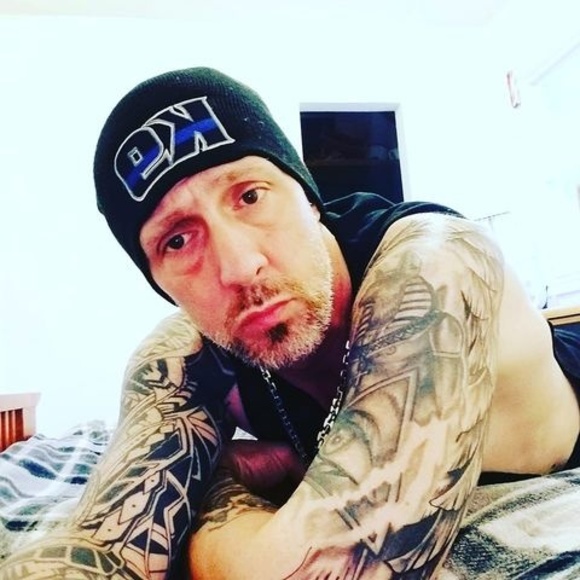 Profile Picture of Randy Cromwell (@randycromwell) on Poshmark