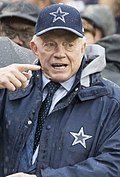 Profile Picture of Jerry Jones - Wikipediaon Wikipedia