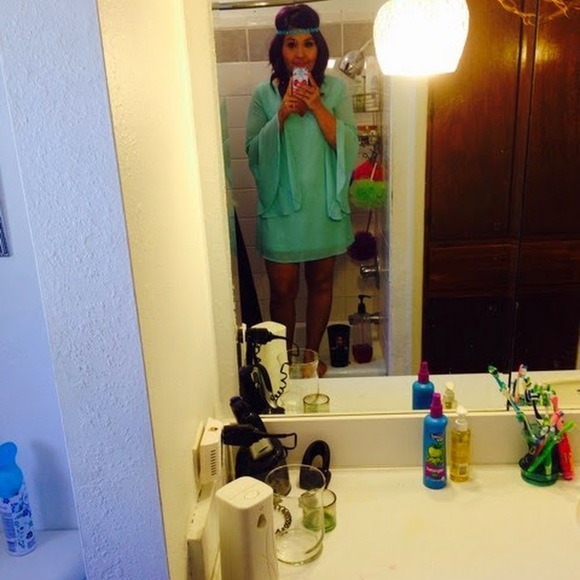 Profile Picture of Amanda Rodriguez (@smandyr) on Poshmark