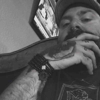 Profile Picture of Jason Lee Hagood (@JasonHagoodArt) on Twitter